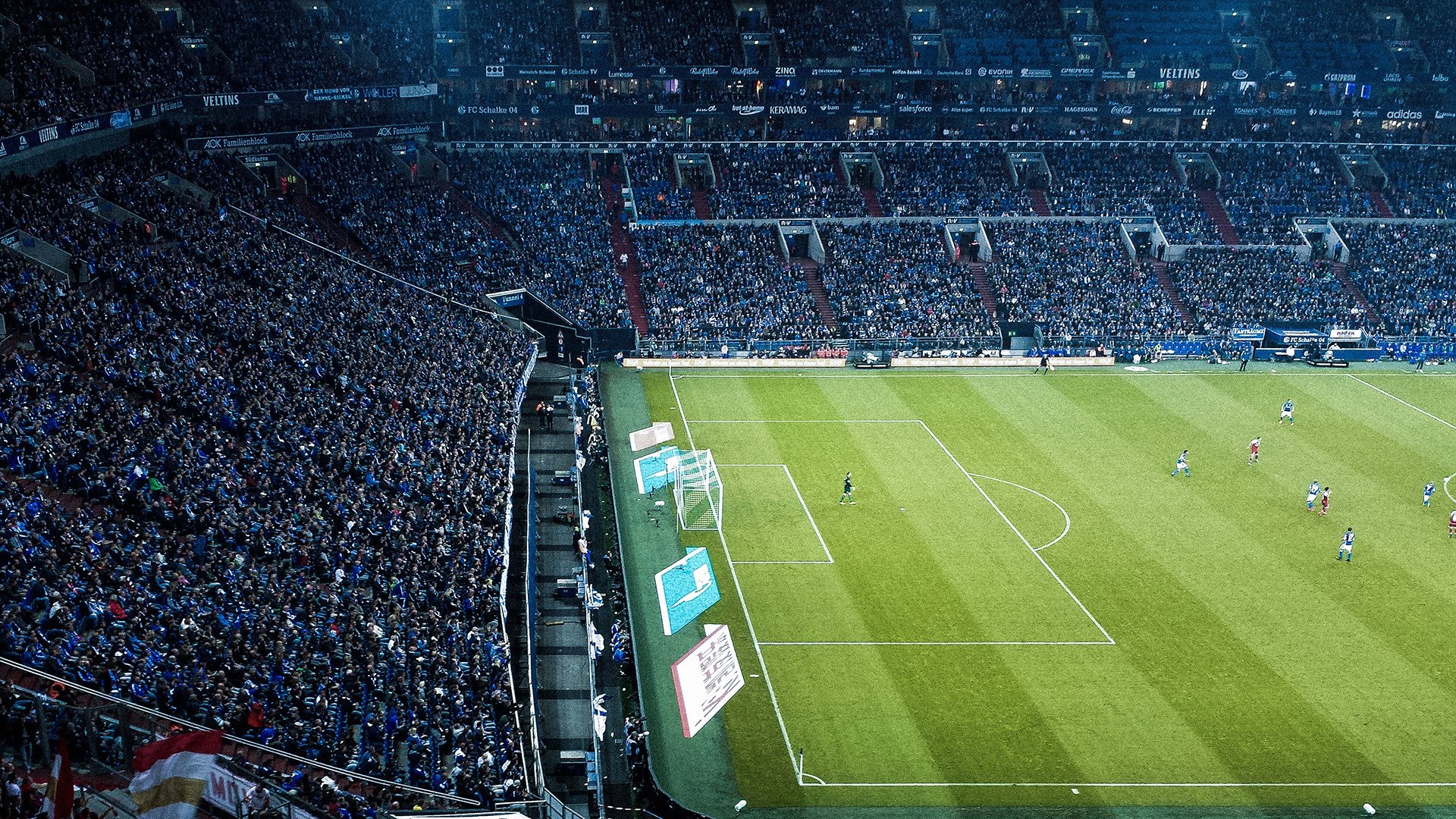 Uzi迎来十二赛季高光表现，西班牙队球迷沸腾！